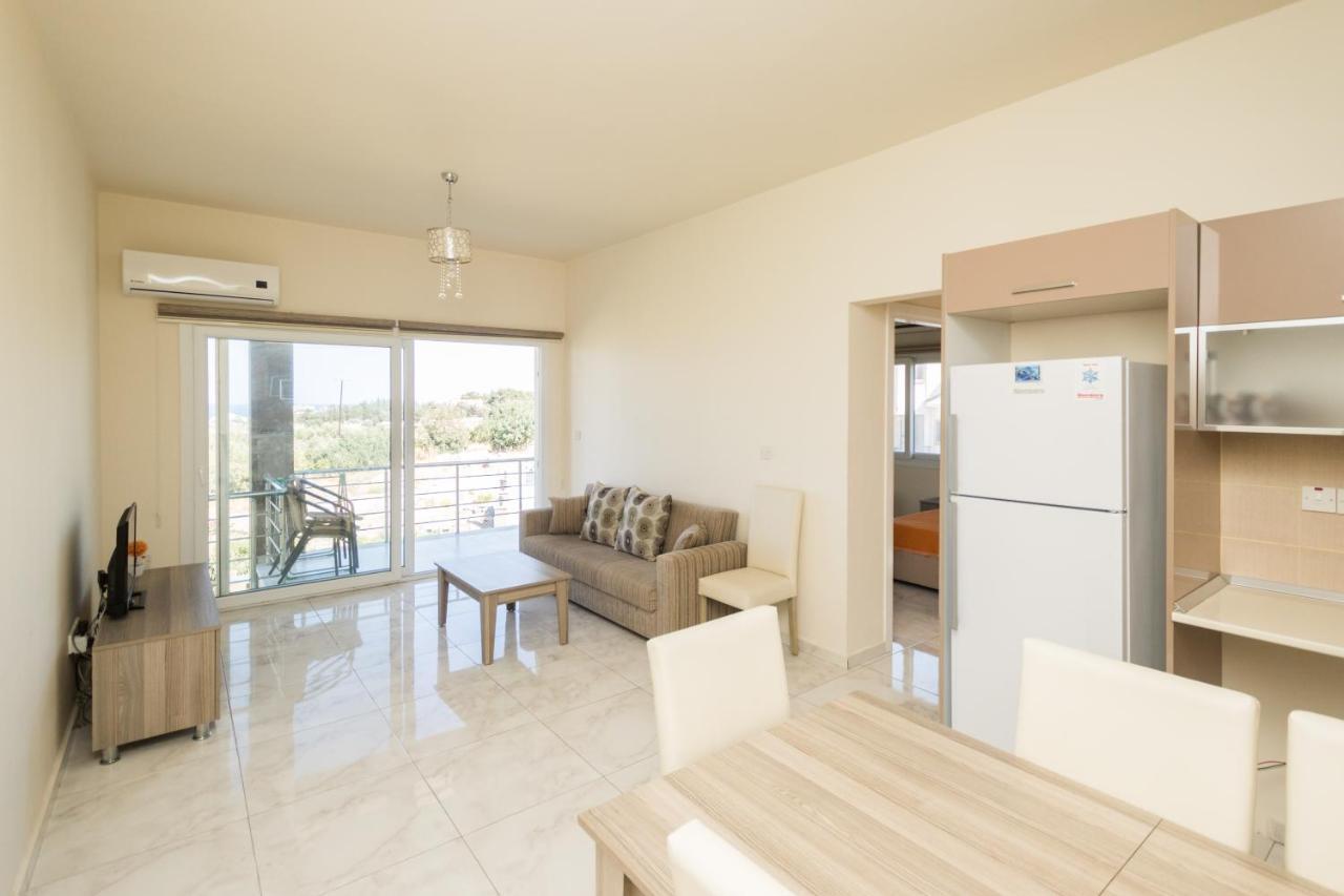 קיירניה Spacious Two-Bedroom Apartment In Amazing Residence Escape Homes מראה חיצוני תמונה