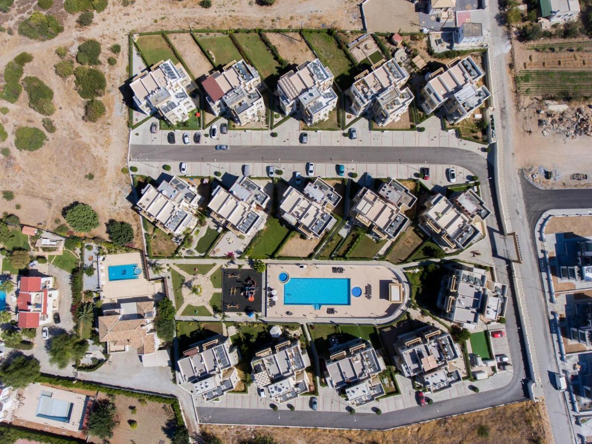 קיירניה Spacious Two-Bedroom Apartment In Amazing Residence Escape Homes מראה חיצוני תמונה