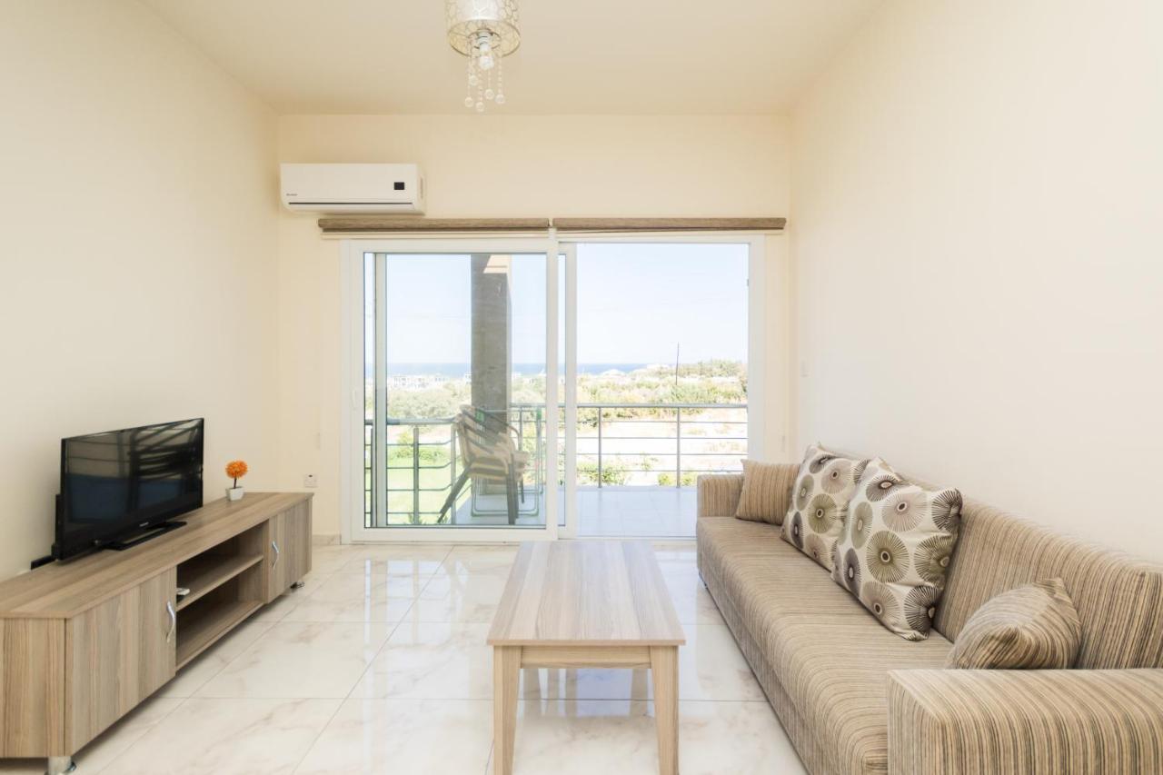 קיירניה Spacious Two-Bedroom Apartment In Amazing Residence Escape Homes מראה חיצוני תמונה